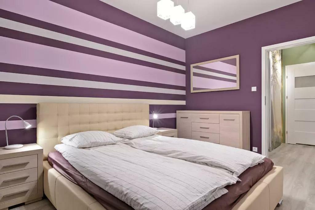 Strict Center Towarowa Leilighet Poznań Eksteriør bilde
